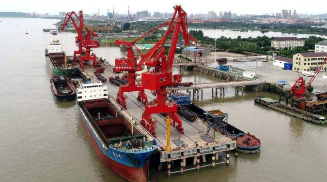兴义概述露天料场港口封闭问题的实行方法